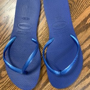 Havaianas royal blue flip flops